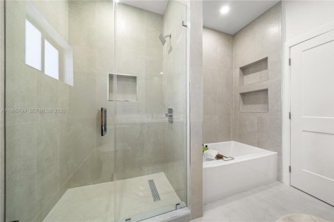 Villa ou maison à vendre à West Park, Floride: 4 chambres № 2063989 - photo 21