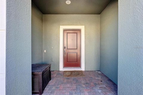Touwnhouse à louer à Davenport, Floride: 5 chambres, 192.87 m2 № 2385648 - photo 2