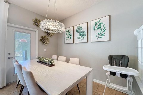Touwnhouse à louer à Davenport, Floride: 5 chambres, 192.87 m2 № 2385648 - photo 12