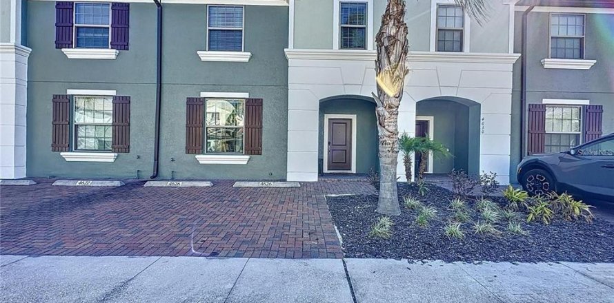 Touwnhouse à Davenport, Floride 5 chambres, 192.87 m2 № 2385648