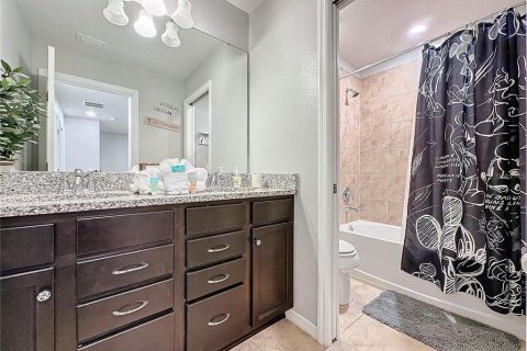 Touwnhouse à louer à Davenport, Floride: 5 chambres, 192.87 m2 № 2385648 - photo 25