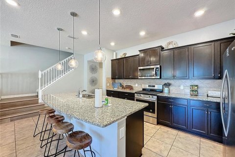 Touwnhouse à louer à Davenport, Floride: 5 chambres, 192.87 m2 № 2385648 - photo 6