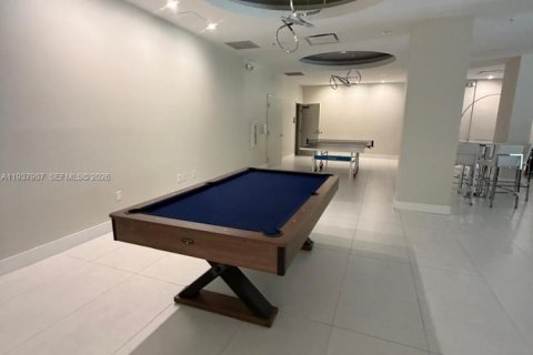 Condominio en venta en Hollywood, Florida, 1 dormitorio, 82.03 m2 № 1995757 - foto 7