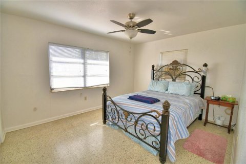 Villa ou maison à vendre à Frostproof, Floride: 3 chambres, 97.36 m2 № 2207646 - photo 12