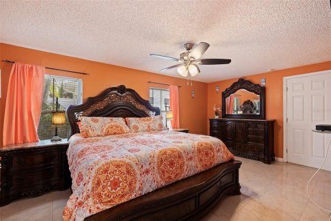 Casa en venta en Saint Petersburg, Florida, 2 dormitorios, 117.61 m2 № 1649880 - foto 17