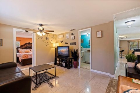 Casa en venta en Saint Petersburg, Florida, 2 dormitorios, 117.61 m2 № 1649880 - foto 16