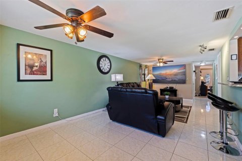 Casa en venta en Saint Petersburg, Florida, 2 dormitorios, 117.61 m2 № 1649880 - foto 12