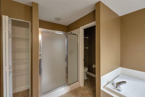 Снять в аренду виллу или дом в Уэсли-Чепел, Флорида 9 комнат, 225.75м2, № 1919936 - фото 15