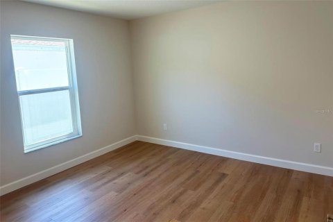 House in Sarasota, Florida 3 bedrooms, 128.21 sq.m. № 1615485 - photo 17
