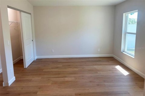 House in Sarasota, Florida 3 bedrooms, 128.21 sq.m. № 1615485 - photo 21