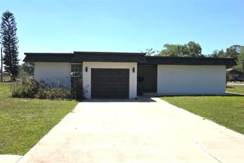 Villa ou maison à vendre à Lake Wales, Floride: 2 chambres, 94.76 m2 № 1608078 - photo 1