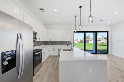 Casa en venta en Ocklawaha, Florida, 4 dormitorios, 206.43 m2 № 2156889 - foto 19