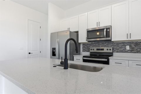 Casa en venta en Ocklawaha, Florida, 4 dormitorios, 206.43 m2 № 2156889 - foto 18