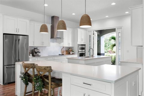 House in Orlando, Florida 5 bedrooms, 391.21 sq.m. № 1631606 - photo 15