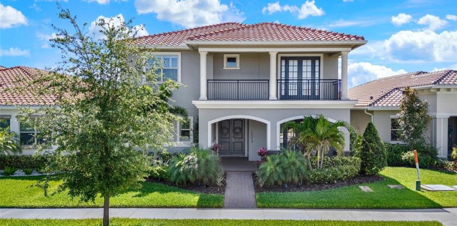 House in Orlando, Florida 5 bedrooms, 391.21 sq.m. № 1631606