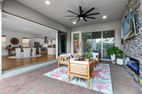House in Orlando, Florida 5 bedrooms, 391.21 sq.m. № 1631606 - photo 27