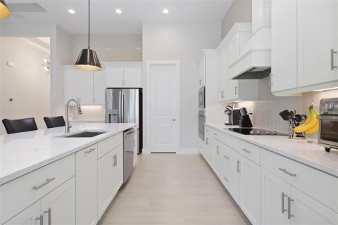 Villa ou maison à vendre à Daytona Beach, Floride: 4 chambres, 238.76 m2 № 2388644 - photo 11