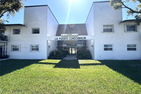 Condo à Miami, Floride, 1 chambre  № 2041879