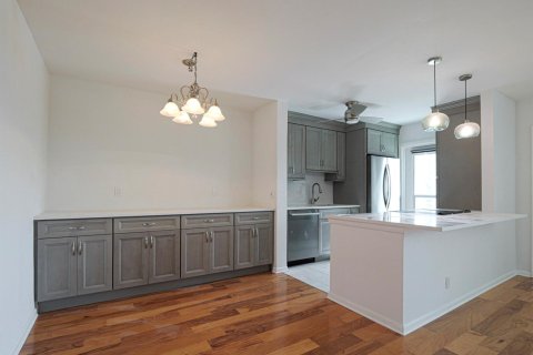 Condo in North Palm Beach, Florida, 2 bedrooms № 2188187 - photo 9