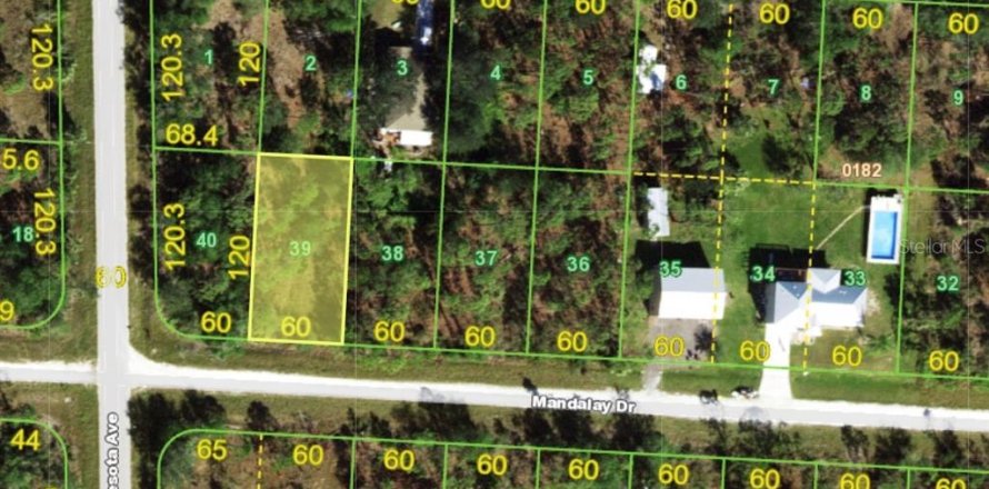 Terrain à Punta Gorda, Floride № 2195329
