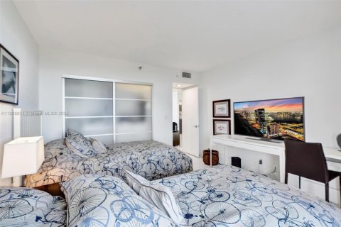 Снять в аренду кондоминиум в Авентура, Флорида 2 спальни, 113.62м2, № 1950988 - фото 24