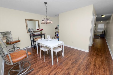 Condo in Lakeland, Florida, 2 bedrooms  № 1592553 - photo 10