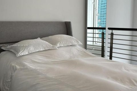 Condo in Miami, Florida, 1 bedroom  № 1457109 - photo 5