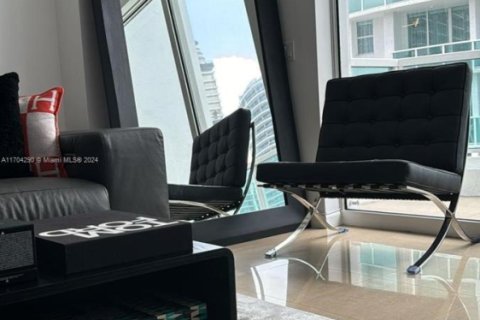 Condo in Miami, Florida, 1 bedroom  № 1457109 - photo 17