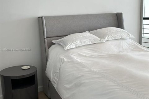 Condo in Miami, Florida, 1 bedroom  № 1457109 - photo 6