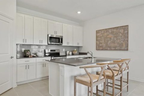 Villa ou maison à louer à Kissimmee, Floride: 2 chambres, 145.11 m2 № 2105393 - photo 5