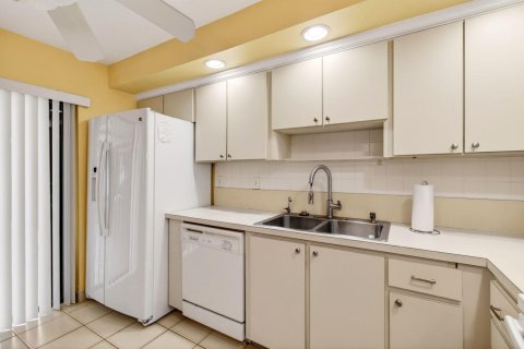 Купить таунхаус в Делрей-Бич, Флорида 7 комнат, 128.58м2, № 2084006 - фото 25