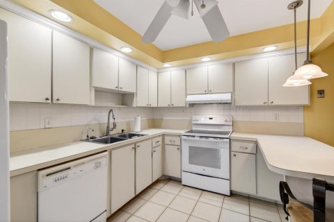 Купить таунхаус в Делрей-Бич, Флорида 7 комнат, 128.58м2, № 2084006 - фото 22