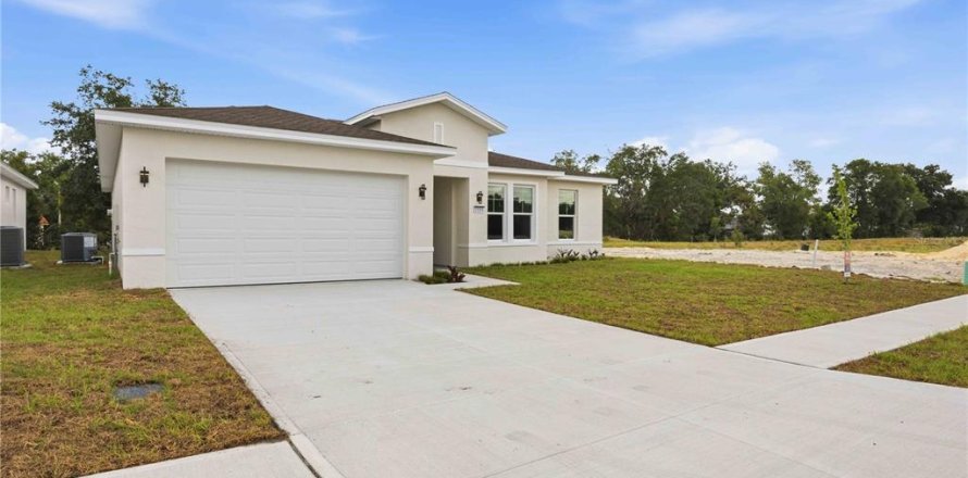 House in Winter Haven, Florida 4 bedrooms, 188.78 sq.m. № 2093469