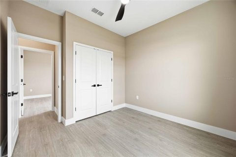 House in Winter Haven, Florida 4 bedrooms, 188.78 sq.m. № 2093469 - photo 14