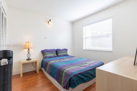 Купить кондоминиум в Санрайз, Флорида 2 спальни, 74.32м2, № 2038793 - фото 12