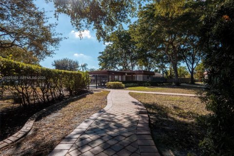 Купить кондоминиум в Санрайз, Флорида 2 спальни, 74.32м2, № 2038793 - фото 27