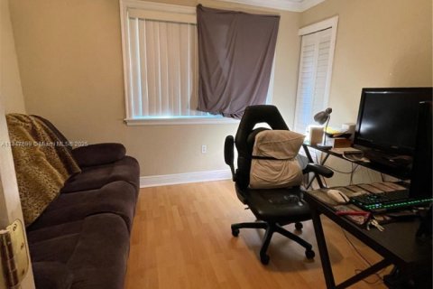 Copropriété à vendre à Palmetto Bay, Floride: 1 chambre, 61.69 m2 № 1936015 - photo 12