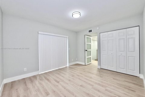 Adosado en venta en North Lauderdale, Florida, 3 dormitorios, 135.64 m2 № 1945941 - foto 23
