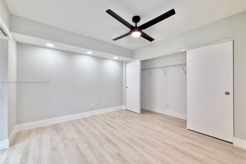 Adosado en venta en North Lauderdale, Florida, 3 dormitorios, 135.64 m2 № 1945941 - foto 16