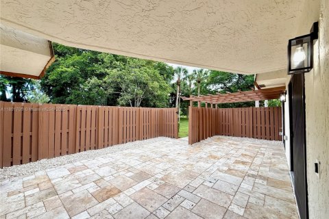Adosado en venta en North Lauderdale, Florida, 3 dormitorios, 135.64 m2 № 1945941 - foto 25
