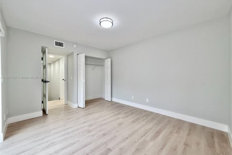 Adosado en venta en North Lauderdale, Florida, 3 dormitorios, 135.64 m2 № 1945941 - foto 22