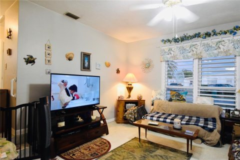 Casa en venta en Port Charlotte, Florida, 2 dormitorios, 108.88 m2 № 1513159 - foto 11