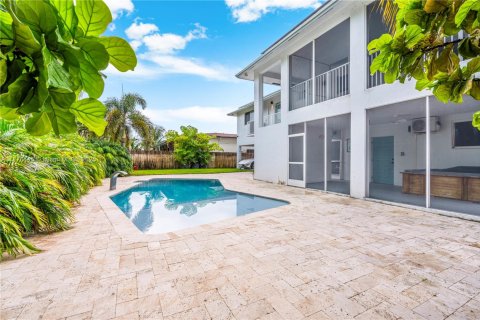House in Cutler Bay, Florida 4 bedrooms, 197.7 sq.m. № 1921484 - photo 23