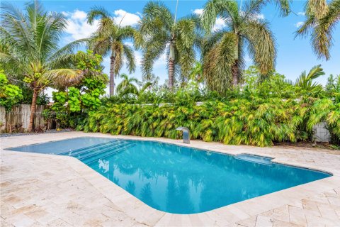 House in Cutler Bay, Florida 4 bedrooms, 197.7 sq.m. № 1921484 - photo 5