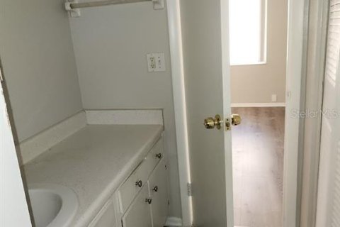 Copropriété à louer à Tampa, Floride: 2 chambres, 99.78 m2 № 2225161 - photo 12