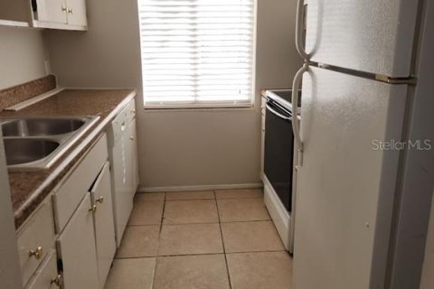 Copropriété à louer à Tampa, Floride: 2 chambres, 99.78 m2 № 2225161 - photo 5