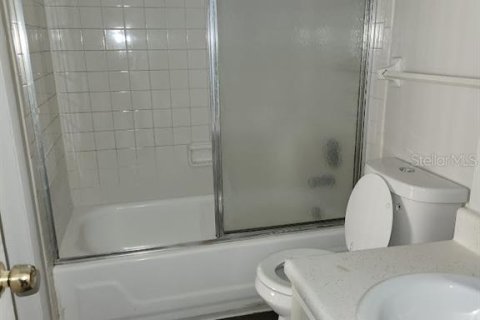 Copropriété à louer à Tampa, Floride: 2 chambres, 99.78 m2 № 2225161 - photo 11