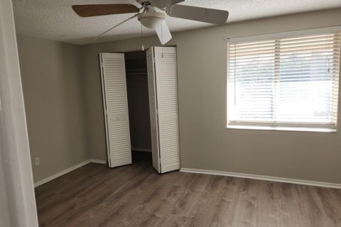 Copropriété à louer à Tampa, Floride: 2 chambres, 99.78 m2 № 2225161 - photo 9