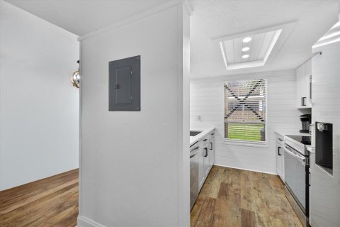 Touwnhouse à vendre à Saint Petersburg, Floride: 2 chambres, 111.02 m2 № 1913787 - photo 11