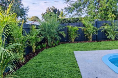 Casa en venta en North Miami Beach, Florida, 3 dormitorios, 105.91 m2 № 2038196 - foto 21